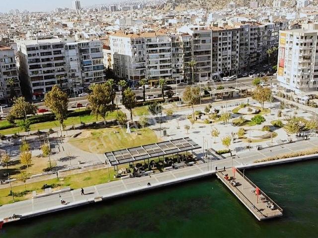 Tersane Yalı Da Fırsat 4+1 Çift Cephe Satılık Yalı Dairesi