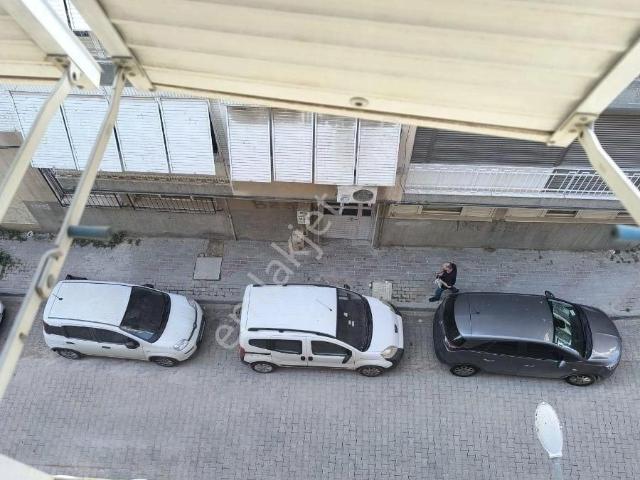Tersanede Sahile Çok Yakın Mobilyalı