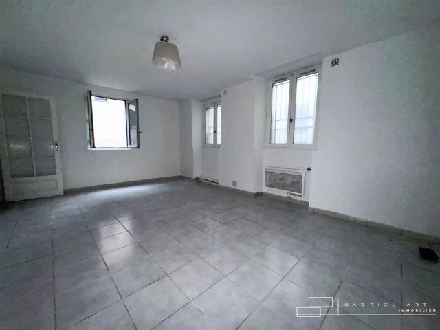 Tesla 97m² Auch