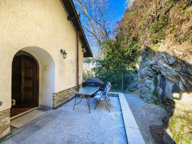 Tessiner Zweifamilienhaus im Herzen des Tessins