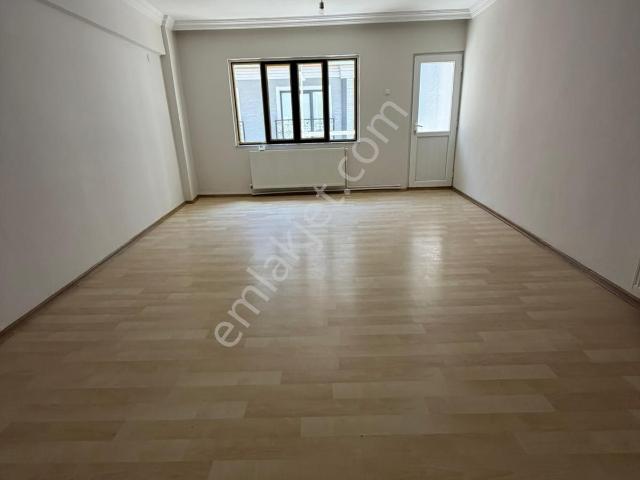 Tetik Emlak’tan Altıntaş Mahallesi’nde 4+1 Kiralık Daire