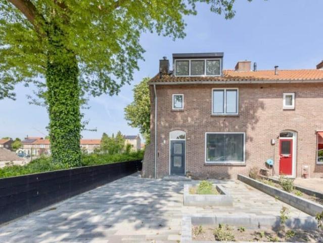 Tets van Goudriaanstraat