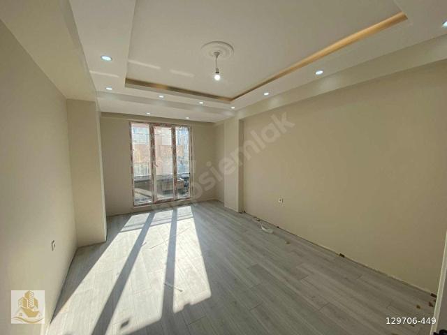 TEVFİK BEY'DE EMİN EVİME UYGUN İSKANI ALINMIŞ ARA KAT K.OTOPARK