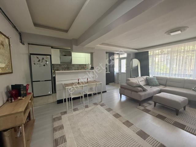 Tevfik Sağlam Caddesi Yakını 2+1 100m2 Lüx Yapılı Kiralık Daire