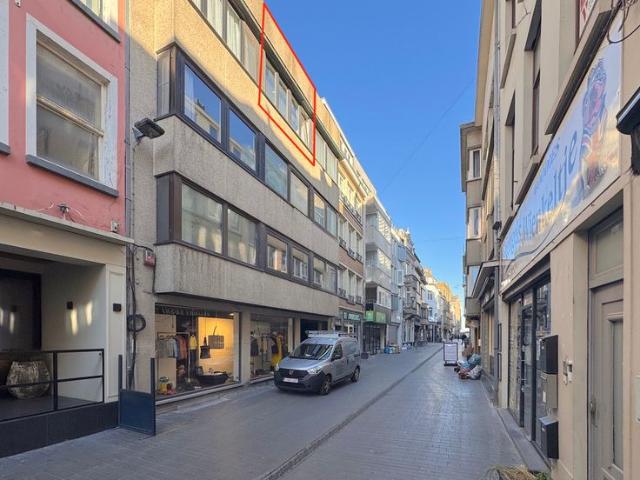 TK Oostende centrum bel Hans 0475/34 24 28