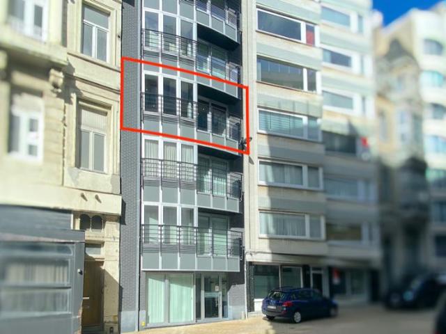 TK Oostende centrum vlakbij zee bel Hans 0475/34 24 28