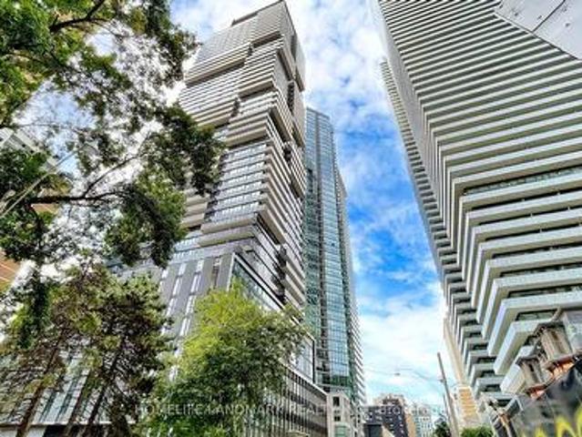 Th05 55 Charles Street E, Toronto, ON, M4Y 0J1 townhouse for sale | Listing ID C13597 | Royal LePage
