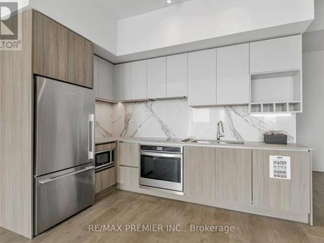 Th17 7 Buttermill Avenue, Vaughan, ON, L4K 0M5 townhouse for sale | Listing ID N13440 | Royal LePage