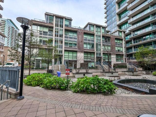 TH19 57 East Liberty Street, Toronto | 2+1Beds/2Bath, Townhouse, $3,600/mo | Condos. Ca