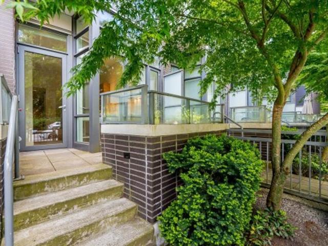 Th103 13 Central Avenue, Surrey, BC, V3T 0N2 townhouse for sale | Listing ID R3148 | Royal LePage