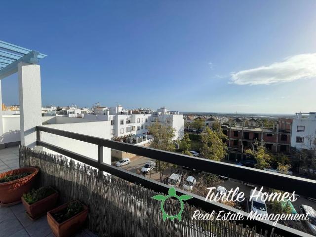 TH2023490 Top Floor Flat for Rent
