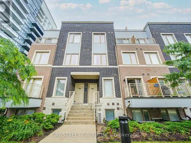 Th3 11 Honeycrisp Crescent, Vaughan, ON, L4K 0N6 townhouse for sale | Listing ID N13471 | Royal LePage