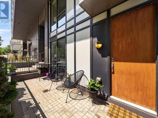 Th3 18 Rean Drive, Toronto, ON, M2K 0C7 townhouse for sale | Listing ID C12711 | Royal LePage