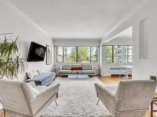 Th Avenue W, Vancouver, BC, V6M 1W7 Single Family Property F.