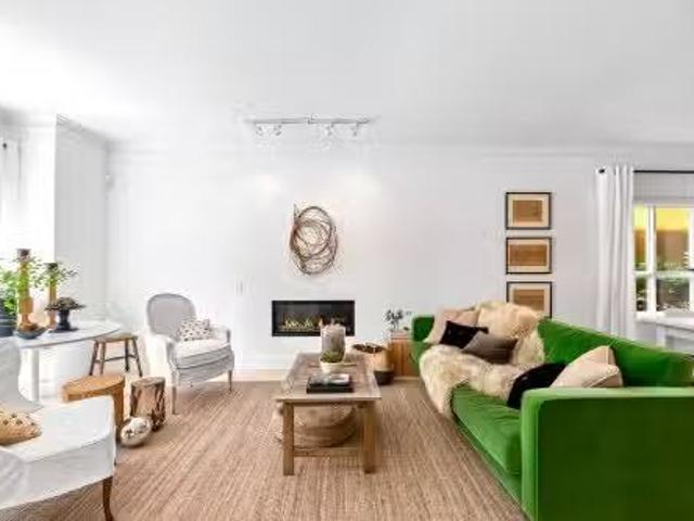 Th Street W, North Vancouver, BC, V7M 1P3 townhouse for sale.