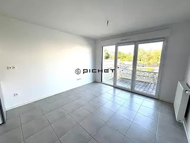 Thouaré sur Loire 44470 Achat / Vente appartement 2 pièces t2 au dernier étage parking