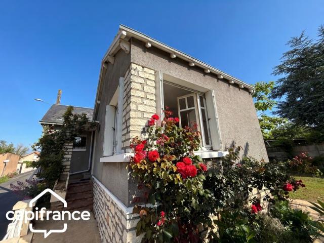 Thouars 79 Maison à rénover 68 m² – 2 chambres + bureau – jardin clos 305 m² – garage – cave