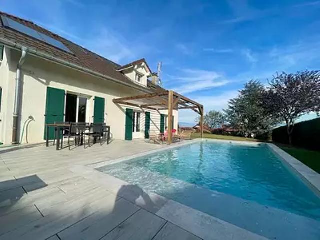 Thoiry 01710 Location maison 6 pièces t6 piscine jardin