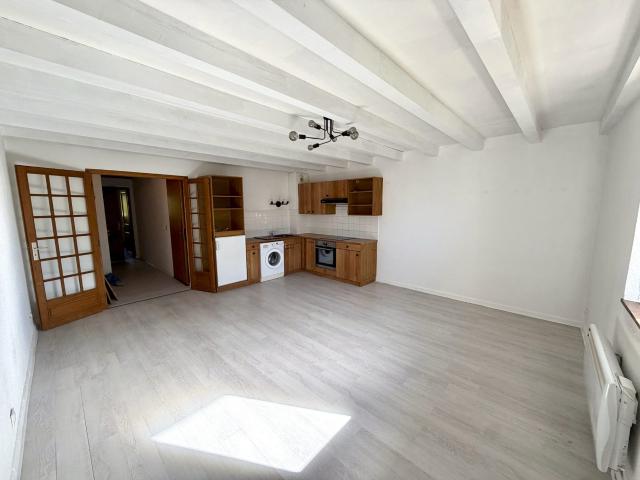 Thoiry Location Appartement 01