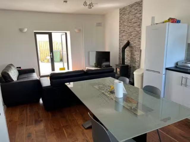 Thomas Street, Kiltimagh, Co. Mayo is for rent