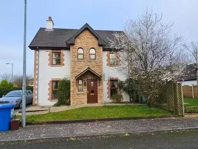 Thomond Hall, Ballymahon, Co. Longford is for rent