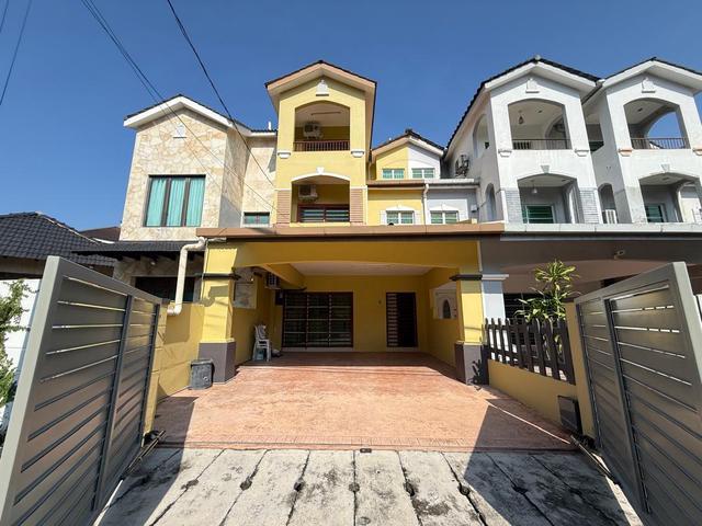 Thompson Pine Ipoh Town Triple Storey House For Rent