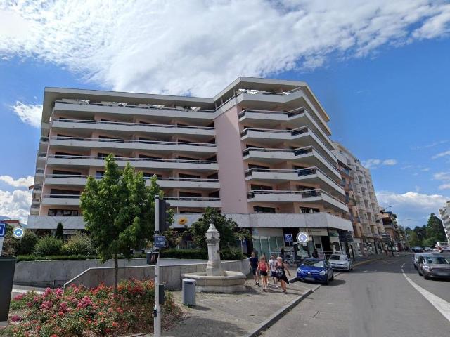 THONON centre garage no 11 au 3ème sous sol du CONCORDE.Disponibilité.