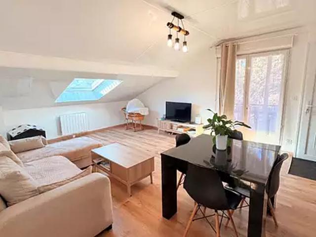 Thonon les Bains 74200 Achat / Vente appartement 4 pièces t4 au dernier étage cave