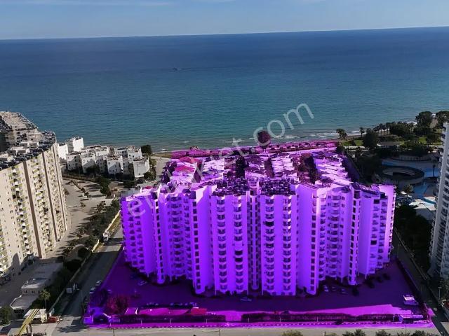 Thor'dan Satılık Erdemli Tömük Club Lido Sitesi 4+1havuzlu Villa