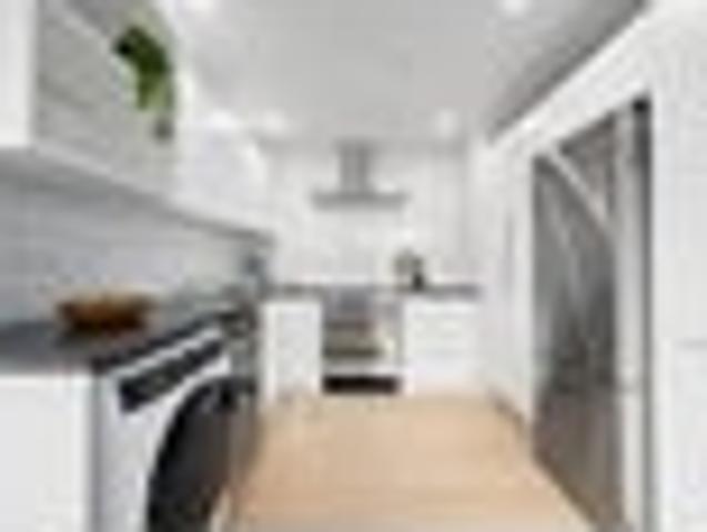 Thorndon, 4 bedrooms, $880 pw