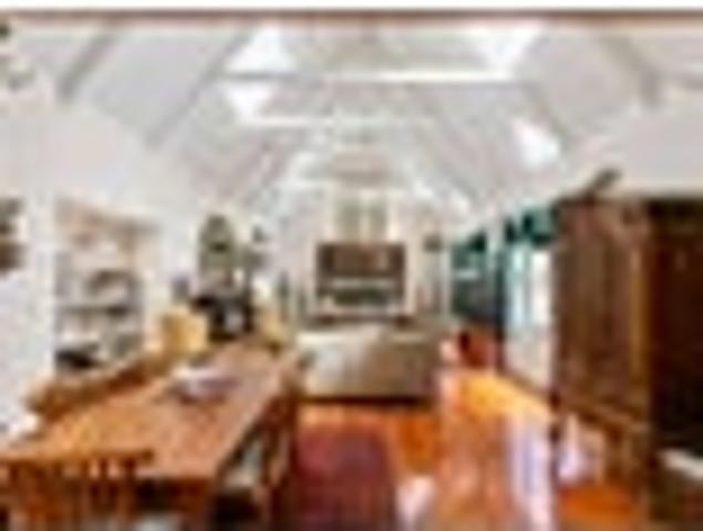Thorndon, 5 bedrooms, $2000 pw
