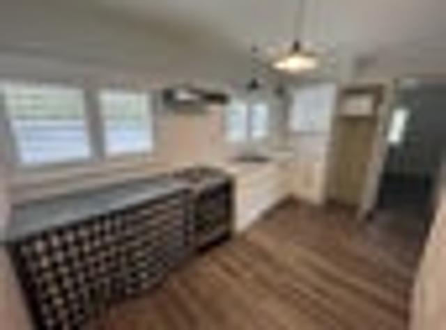 Thorndon, 2 bedrooms, $650 pw