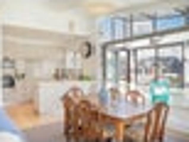 Thorndon, 2 bedrooms, $920 pw