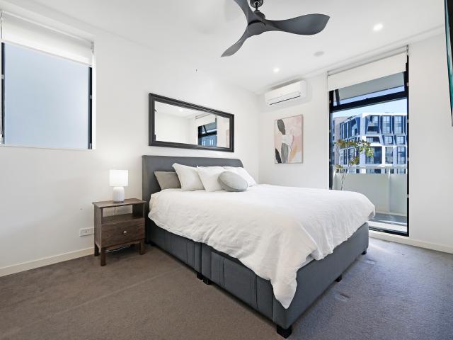 Thornton Superior Layout, Modern Living