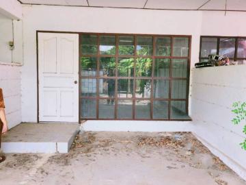 ทาวน์เฮาส์ 2 ชั้น หมู่บ้านชินลาภ ต.สมอแข อ.เมือง จ.พิษณุโลก