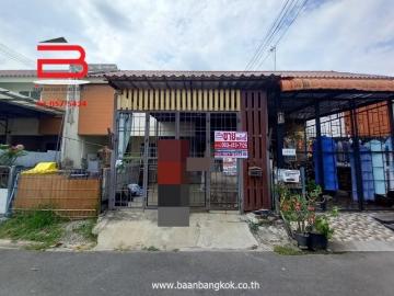 บ้าน แบงคอก โบรคเกอร์: ทาวน์เฮาส์ in จังหวัดปทุมธานี, อำเภอลำลูกกา for 670,000 บาท