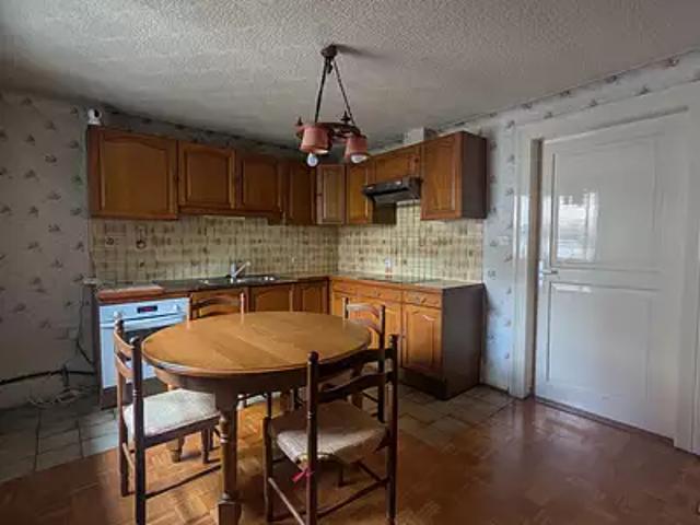 Thann 68800 Achat / Vente maison 4 pièces t4 au dernier étage cave