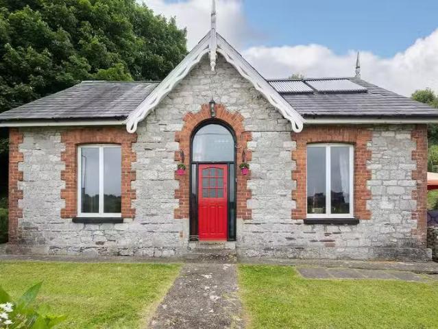 The Cottage, Carrigaloe, Cobh, Co. Cork, P24CR68 is for sale