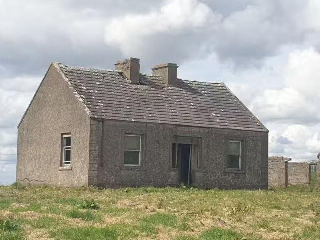 The Cottage, Carrowreagh, Ballinlough, Garranlahan, Co. Roscom.