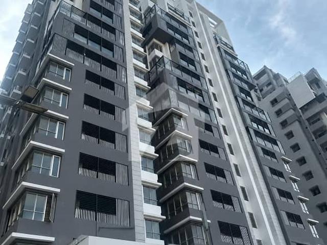 The Court Twin Towers Flat For Sale