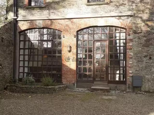 The Coachyard, Leycesters Lane, Montenotte, Cork, St. Lukes, C.