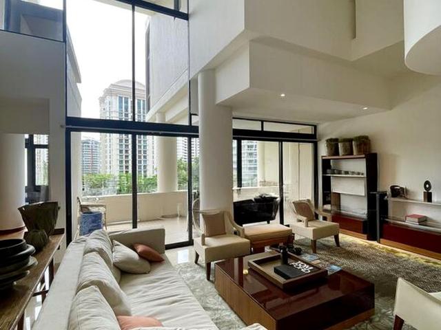 The Colonnade D10, Condominium