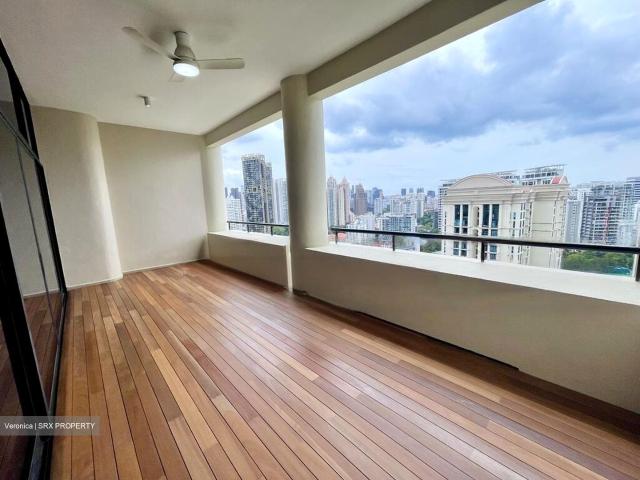 The Colonnade D10, Condominium