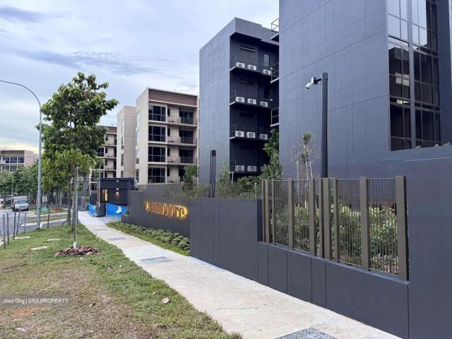 The Commodore D27, Condominium