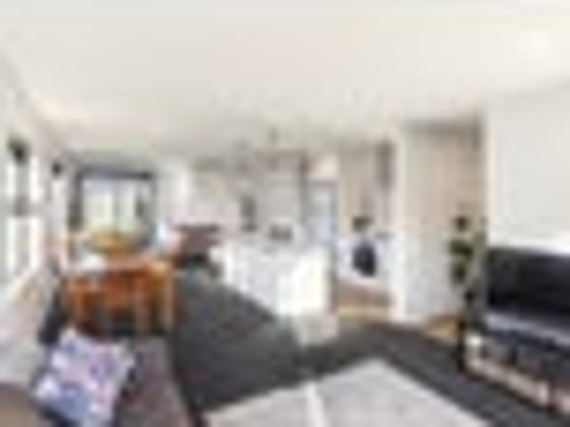 Now vacant – must be sold