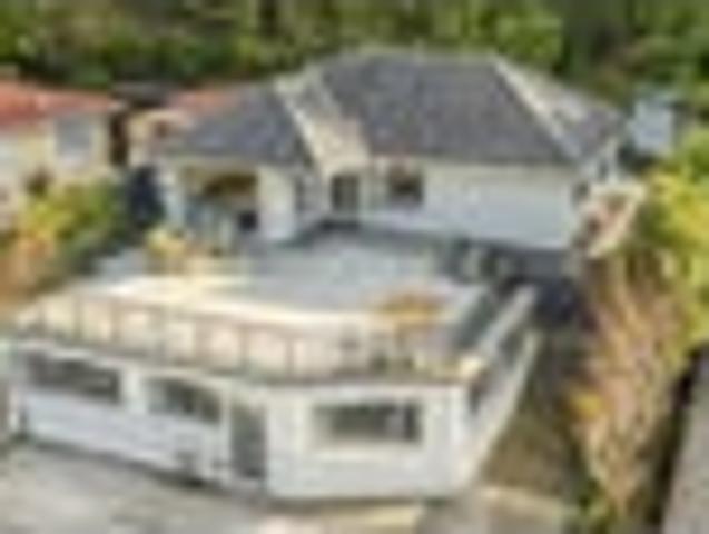 The complete package in Sunny Grove