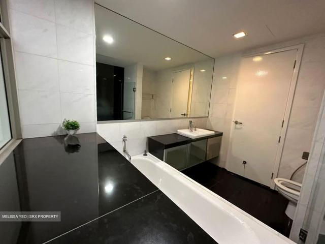 The Calrose D26, Condominium