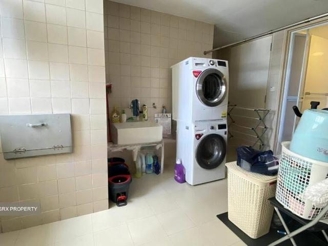 The Claymore D9, Condominium