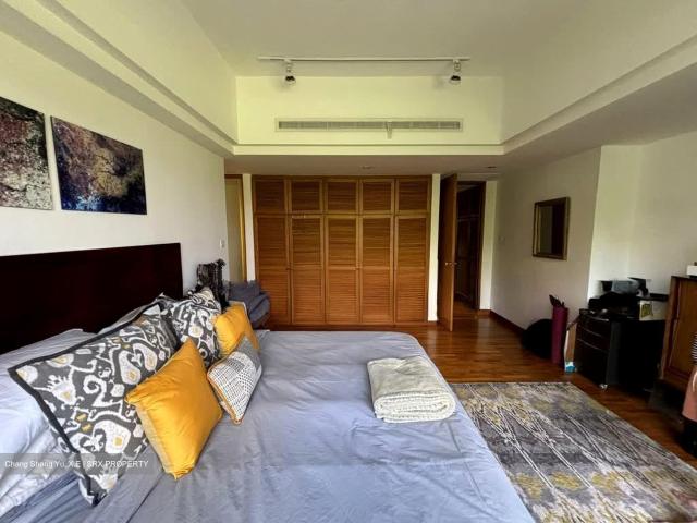 The Claymore D9, Condominium