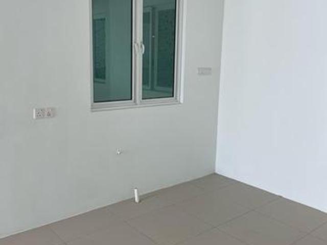 The Clovers Bayan Lepas Sungai Ara Penang Original Unit2 Carpark